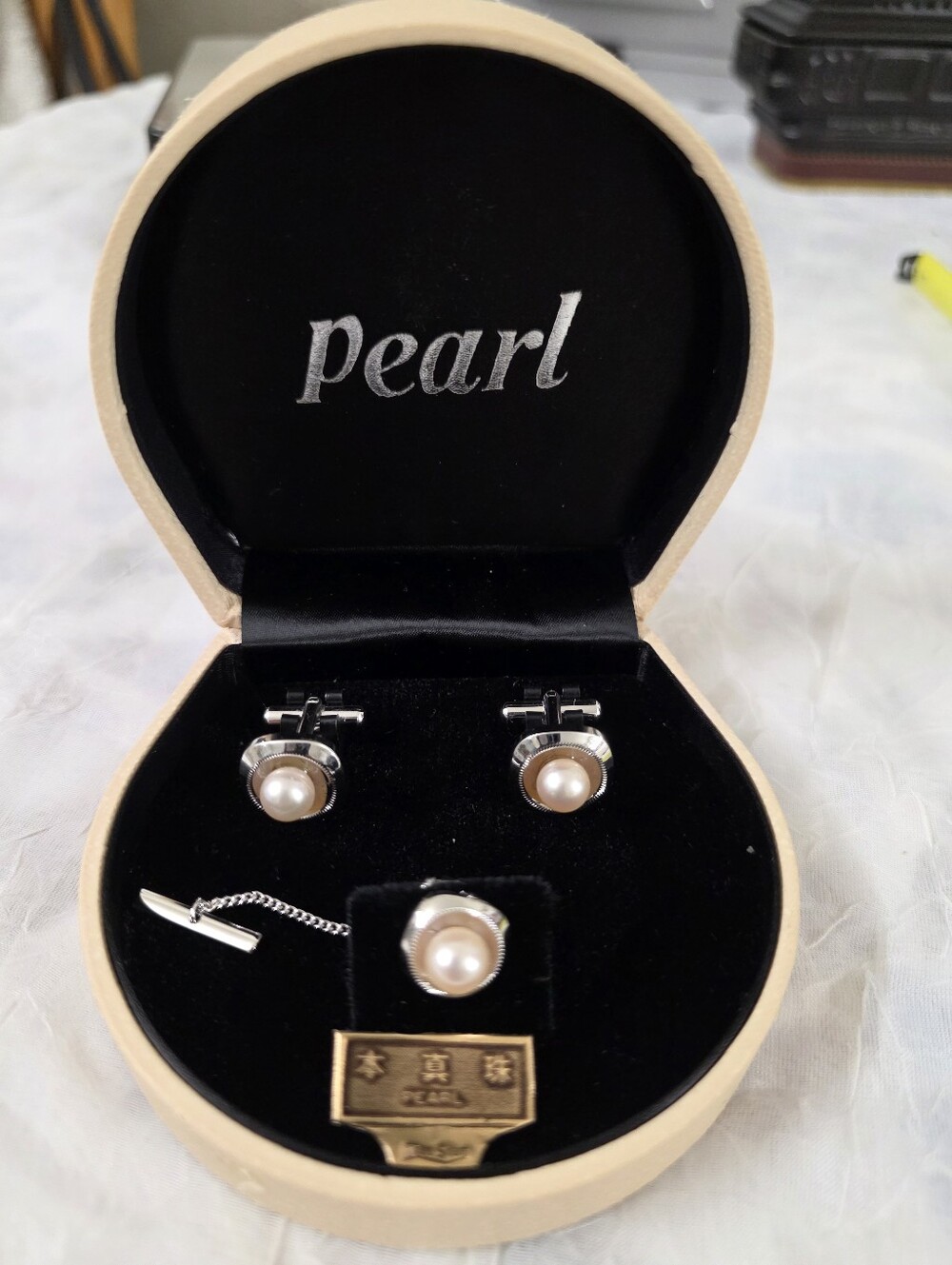 Japanese Akoya pearl cufflink and tie tack/pin set.